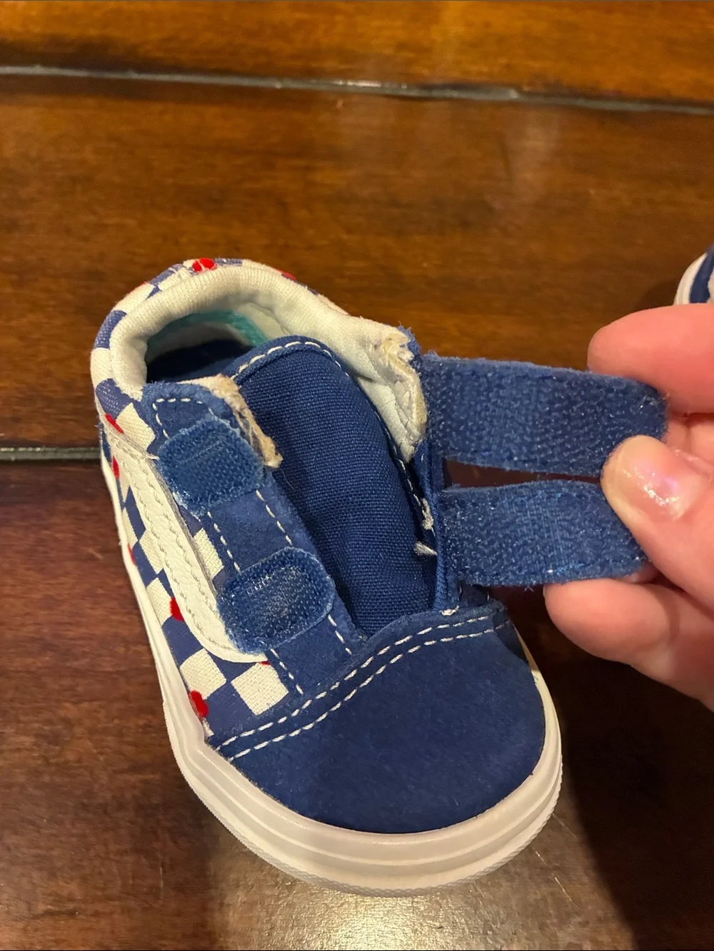 Vans Toddler Shoes – Size 4 Comfycush – Off the Wall “Autism Awareness” (ABBA)